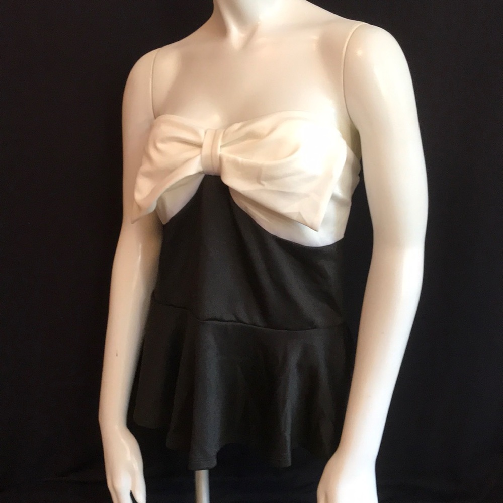 NWT Deb Strapless Peplum Top